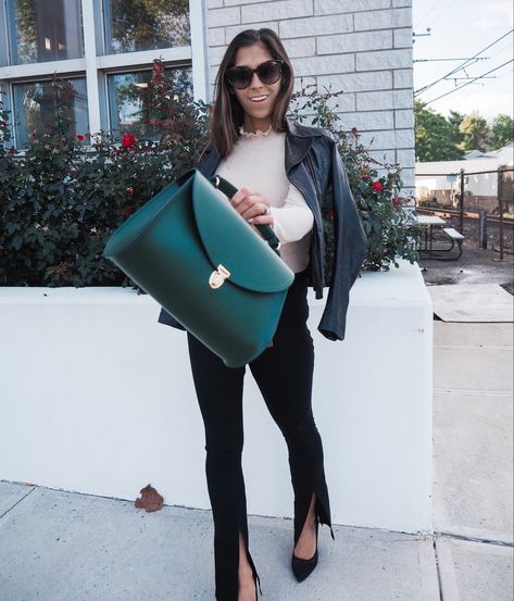 Split Hem Leather Pants Outfit, Split Leg Pants Outfit, Split Hem Pants Outfit, Split Leg Pants, Green Bags, Split Pants, Leather Pants Outfit, Dress For Fall, Leg Pants Outfit