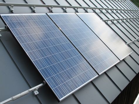 Solar Panel Roof Design, Solar Panel Mounts, Standing Seam Metal Roof, Solar Panels Roof, Corrugated Roofing, Pv System, Control Room, Solar Roof, Metal Roofing