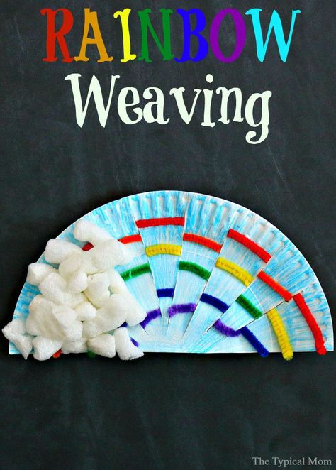 Rainbow paper plate weaving craft for kids. Great for St.Patrick's Day or a classroom craft throughout the year. Halloween Appetizers For Adults, St Patricks Day Craft, Rainbow Weaving, Art Craft For Kids, Elf Craft, Halloween Lighting, Holiday Desserts Christmas, March Crafts, Turkey Crafts