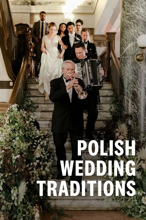 Polish Wedding Dress Traditional, Polish Wedding Apron, Slavic Wedding Traditions, Traditional Polish Wedding, Icelandic Wedding Traditions, German Wedding Dress Traditional, Polish Wedding Cake, Polish Wedding Aesthetic, Traditional Polish Wedding Dress