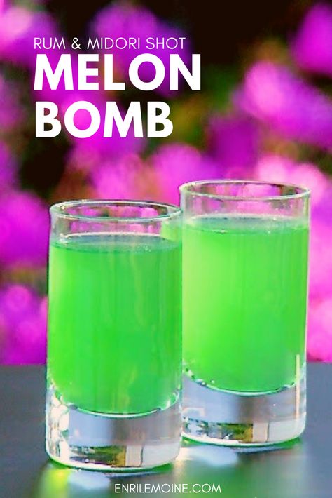 Green Themed Drinks, Green Shots, Melon Liquor Shots, Shrek Themed Shots, Green Shots Alcohol, Green Halloween Shots, Midori Shots, Green Drinks Alcohol, Green Alcoholic Drinks