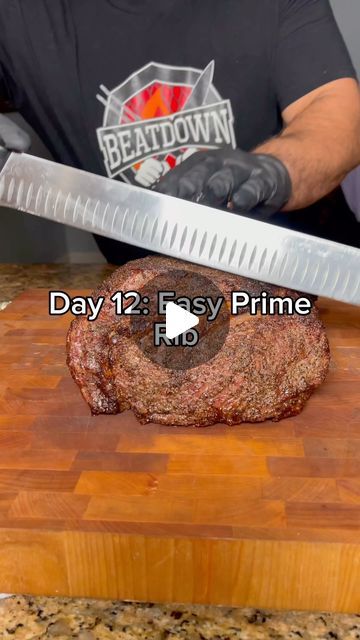 Beatdown BBQ | Day 12: Easy Prime Rib. ⚠️ WARNING 👇 
✅ LET RIB ROAST COME TO ROOM TEMPERATURE FIRST…AT LEAST 2 HOURS OR THIS METHOD WILL NOT WORK!!! 
✅... | Instagram Brisket In The Oven, Barbecue Seasoning, Brisket Oven, Smoked Prime Rib, Prime Rib Roast Recipe, Rib Roast Recipe, Bbq Brisket, Prime Rib Roast, Smoked Beef