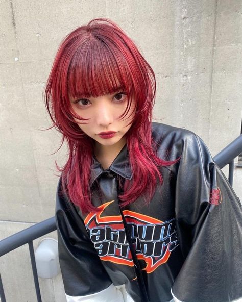 Red Jellyfish Haircut, Jellyfish Haircut With Bangs, Long Jellyfish Haircut, Jellyfish Haircut Long, Jellyfish Cut, Jellyfish Haircut, Anime Haircut, Korean Hair Color, Hair Inspiration Long