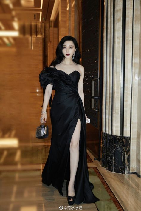 Fan Bingbing Dress, Fan Bingbing Style, Essence Types, Bingbing Fan, Fan Bing Bing, Ralph Russo Couture, Han River, Fan Bingbing, Ralph Russo