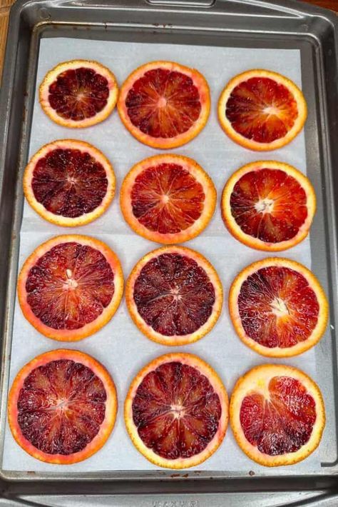 Enhance your culinary skills by learning how to dehydrate orange slices in three different ways. From the oven's simplicity to the precision of a dehydrator and the innovation of an air fryer—choose your preferred method and savor the results! #DIYDehydrating #KitchenHacks Vegan Snacks Healthy, Dried Citrus, Candied Orange Slices, Fruit And Vegetable Wash, Citrus Recipes, Candied Orange, Make Simple Syrup, Snacks Healthy, Healthy Vegan Snacks