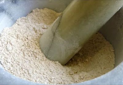 How to make Salt and Vinegar Seasoning Salt And Vinegar Rub Recipe, How To Make Salt And Vinegar Seasoning, Diy Salt And Vinegar Seasoning, Salt And Vinegar Dry Rub Recipe, Salt And Vinegar Seasoning, Make Vinegar, Chicken 101, Chip Seasoning, Vinegar Powder