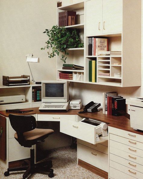 The 80s Interior on Instagram: “Working from home? I hope your home office set up is as good as this one! . (Home Offices & Workspaces a Sunset Books 1986) .…” Living Room 80s, 80s Furniture, 90s Interior, Home Office Set Up, 80s Interior, Retro Interior Design, Cozy Home Office, Retro Interior, Office Workspace