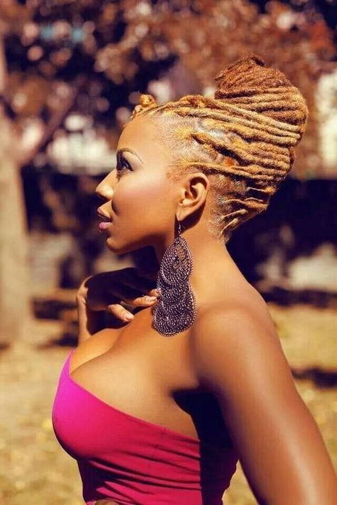 Woman With Dreadlocks, Women With Dreadlocks, Blonde Dreadlocks, French Roll, Twisted Hair, Dreadlock Styles, Dreads Styles, Updo Styles, Dreadlock Hairstyles