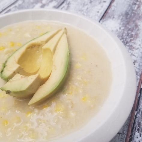 If you've got fresh corn, this Chamorro atulen ilotes soup recipe will make it shine. Guam Recipes, Chamorro Recipes, Soup With Chicken, Tiny Bowls, How To Cook Corn, Macaron Cookies, Corn Soup, Macaron Recipe, Big Green Egg