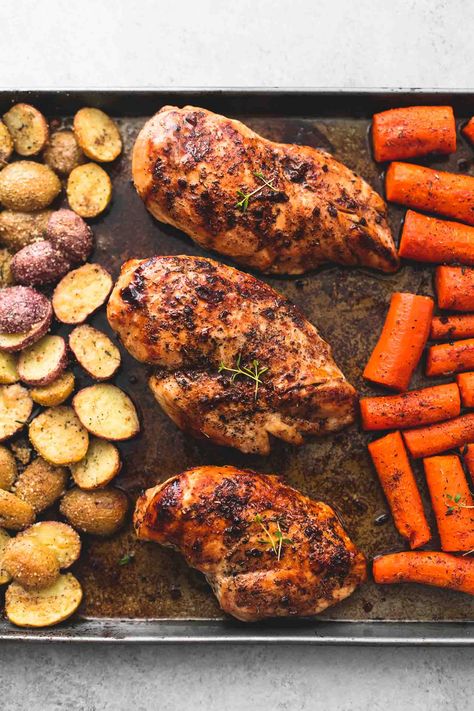 Sheet Pan Balsamic Chicken, Chicken With Potatoes And Carrots, Chicken With Potatoes, Sheet Pan Meals Chicken, Potatoes And Carrots, Ayam Bakar, Sheet Pan Dinners Recipes, Roasted Chicken Breast, Balsamic Chicken