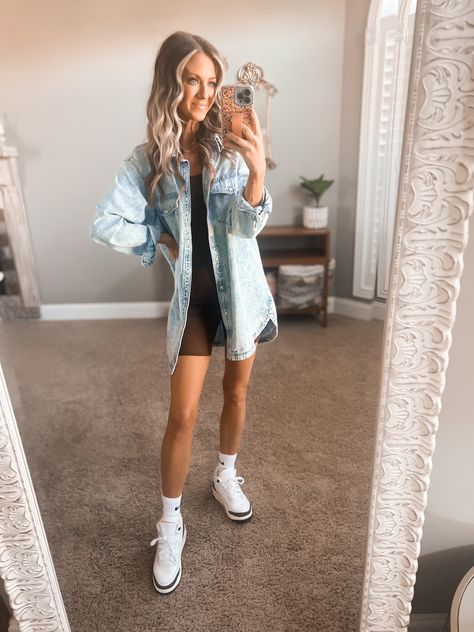 Pair a onesie with a hoodie or a jean jacket, throw on some sneaks and a bumbag and call it a day! Jean Jacket Outfits Summer, Oversized Jean Jacket Outfit, Spring Activewear, Baseball Mom Outfits, Bodysuit With Jeans, Jean Jacket Outfits, Oversized Jean Jacket, Dress With Jean Jacket, Layering Outfits