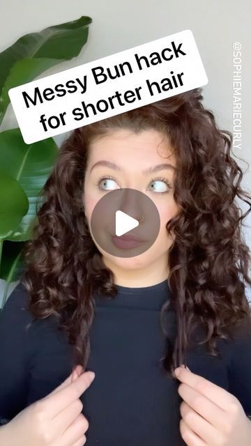 What To Do With Short Curly Hair, Bun Hairstyles For Short Curly Hair, Natural Curly Bun Hairstyles, Hairstyles For Short And Curly Hair, Easy Bun For Curly Hair, Medium Curly Hair Updo, Messy Bun Short Curly Hair, Messy Curly Hair Bun, Messy Bun With Curly Hair