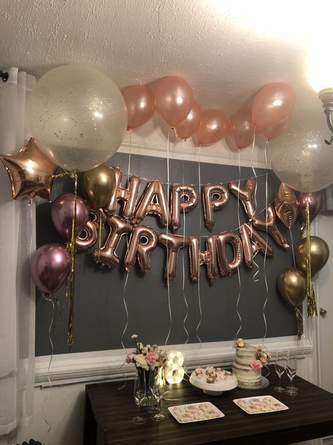 17 Doğum Günü, 15th Birthday Party Ideas, Birthday Decorations At Home, 18th Birthday Decorations, 16th Birthday Decorations, Sweet 17, 21st Birthday Decorations, Birthday Party For Teens, Birthday Balloon Decorations