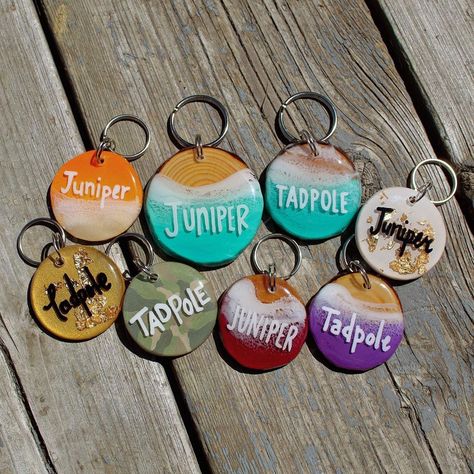 Dog Diy, Custom Dog Tags, Pet Id Tags, Pet Id, Diy Dog Stuff, Id Tag, Custom Dog, Resin Jewelry, Cricut Projects