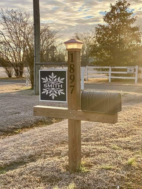 Country Mailbox, Rural Mailbox, Mailbox Landscaping, Diy Mailbox, Silo House, Barn Signs, Mailbox Decor, Painted Barn Quilts, Entrance Gates Design