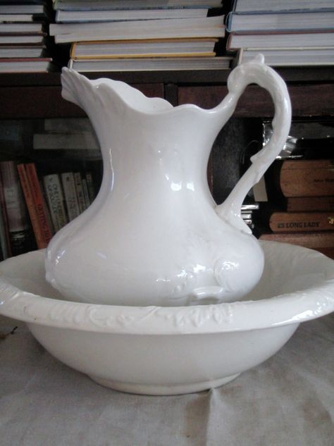 I love pitcher and bowl sets. Junk Chic Cottage, Nursery Guest Room, White Things, Vintage Porch, Antique Pitcher, Cabin Cottage, Vintage Ironstone, White Pitcher, Pitcher Set