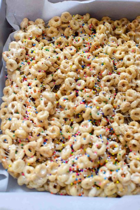 Cheerio Treats, Popular On Pinterest, Sugar Cookie Cheesecake, Cheerio Bars, Smart School House, Smart School, Bar Recipe, School House, Halloween Desserts