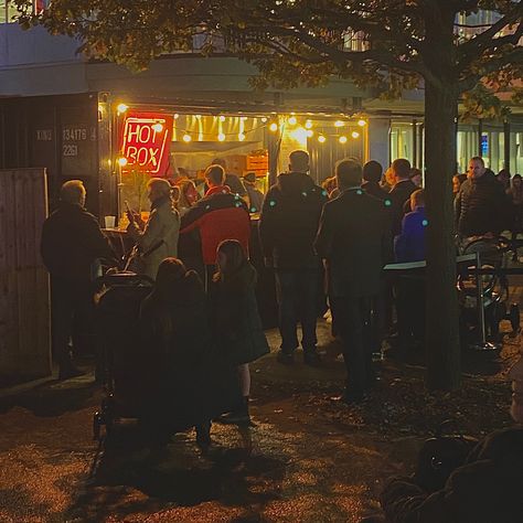 Food Truck Aesthetic Night, Streetfood Aesthetic, Food Truck Aesthetic, Homemade Posters, Summer Lights, Festival Aesthetic, Frito Lay, Night Summer, Night Food