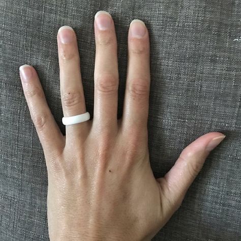 Silicone Wedding Band Woman, Silicone Rings Wedding Bands, Rubber Rings Wedding, Silicone Wedding Ring, Athlete Gifts, Wedding Band For Women, Silicone Wedding Band, Silicone Wedding Rings, Wedding Ring Sizes