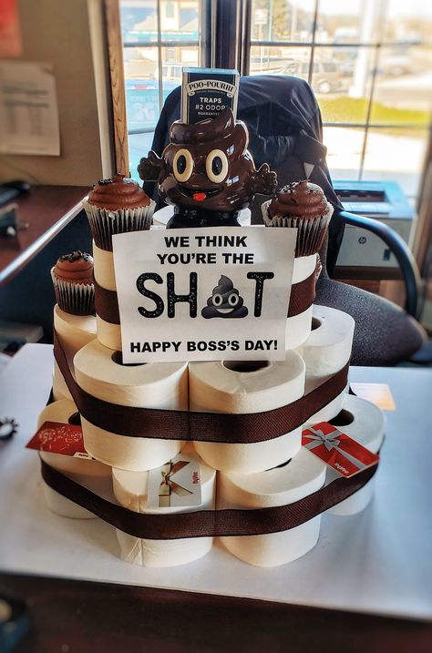 Office Birthday Pranks Boss, Bosses Day Theme Ideas, Boss’s Day Gift Idea, Bosses Day Gift Ideas Offices Diy, Boss’s Day Fun, Boss Day Gift Ideas For Women Diy, Bosses Birthday Ideas Office, Diy Bosses Day Gifts Ideas, Boss Day Decorations Offices