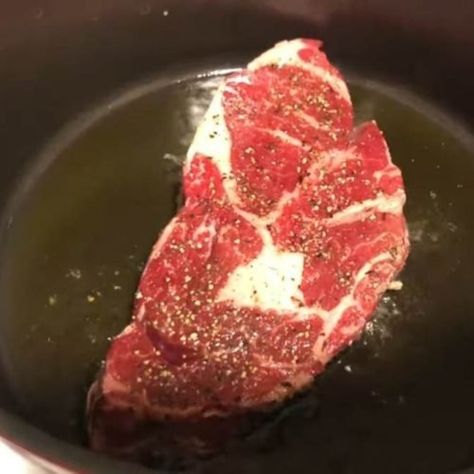 How Long To Cook Steak In A Dutch Oven? - ShiftyChevre Dutch Oven Steak, Prime Rib Steak, Cooking Steak, Cook Steak, Steak In Oven, Oven Top, Steak Tips, Enamel Dutch Oven, Top Sirloin Steak