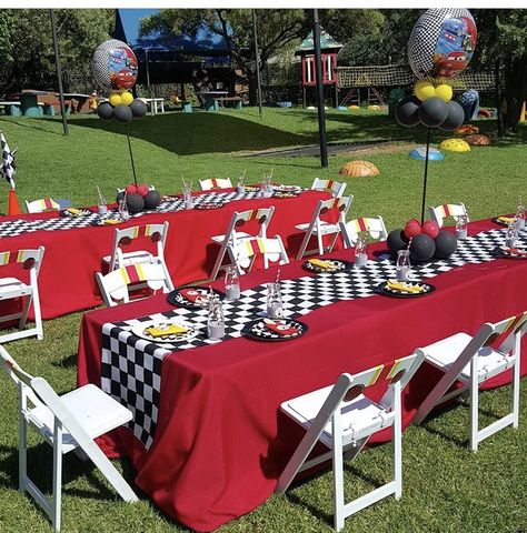 Hot Weels Decor Birthday, Cars Theme Birthday Party One, Race Cars Party Ideas, 2 Fast 2 Curious Birthday Balloon Arch, Race Cars Theme Birthday Party, Cars Party Table Decor, Cars 3rd Birthday Party Ideas, Blaze Birthday Decorations, Cars Theme Table Decor