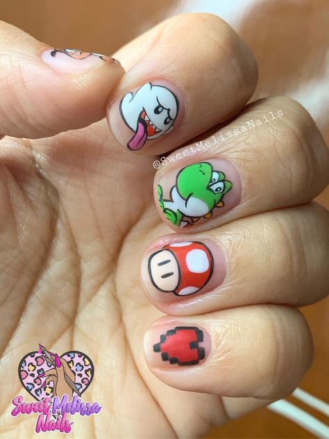 Super Mario Nails Art, Yoshi Nail Art, Universal Studios Nails Design, Short Character Nails, Mario Nails Art, Bowser Nails, Short Cartoon Nails, Cartoon Nails Art, Yoshi Nails