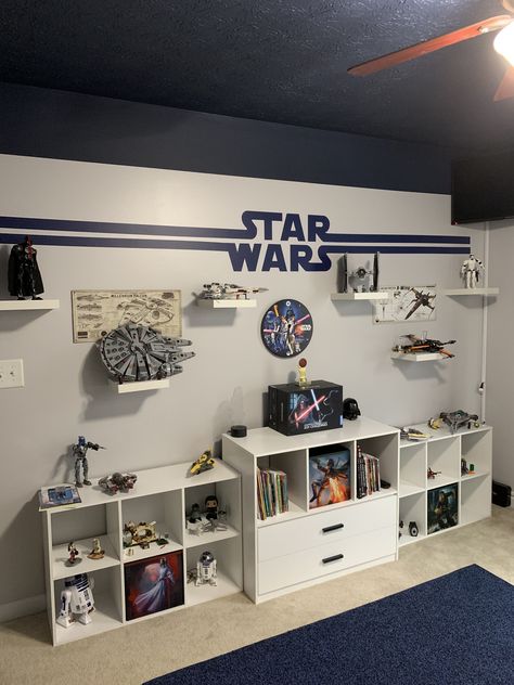 Starwars Lego Display Ideas, Starwars Theme Room, Star Wars Media Room, Star Wars Playroom, Starwars Bedroom Boys, Starwars Room Ideas Boys, Star Wars Room Ideas Bedrooms, How To Display Legos In Boys Room, Lego Star Wars Bedroom