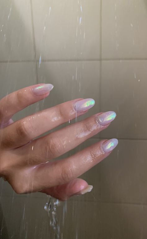 Holographic Pearl Nails, Holographic Clear Nails, Pink Holographic Chrome Nails, Cute Holographic Nails, Pink Opal Chrome Nails, Light Holographic Nails, Unicorn Holographic Nails, Simple Holographic Nails, Iridescent Nails Almond Shape