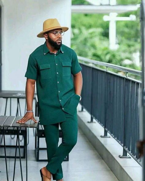 Green Kaftan Men, Latest Style For Men Native Design, Native Outfit For Men, Latest Native Style For Men, Jonkoso Style For Men, Kaftan For Men African, Kaftan Dress For Men, Native Styles For Nigerian Men, Nigerian Men Fashion Senator