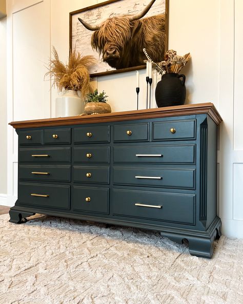 Don’t miss the before photo on this vintage dresser! Be sure to follow my Instagram for other furniture creations ! Repaint Old Dresser, Diy Antique Dresser, Painted Bedroom Furniture Set, Bedroom Dresser Color Ideas, Furniture Staging Ideas, Furniture Flip Inspiration, Old English Homes Interior, Dresser Refinishing Ideas, Stain Dresser Diy