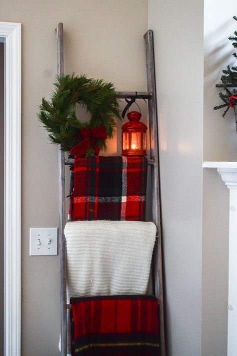 Wreath On Blanket Ladder, Blanket Ladders Decorated For Christmas, How To Decorate A Ladder For Christmas, Christmas Blanket Ladder Decor, Wooden Ladders Ideas Decor, How To Decorate A Ladder, Christmas Ladder Decorations, Christmas Blanket Ladder, Christmas Ladder Decor