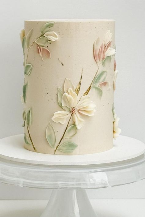 Palet Knife Flower Cake, Pallet Knife Cake Decorating, Floral Cake Designs, Floral Cake Design, Flower Cake Design, Lavender Cake, Buttercream Decorating, Birthday Cake With Flowers, Cupcake Cake Designs