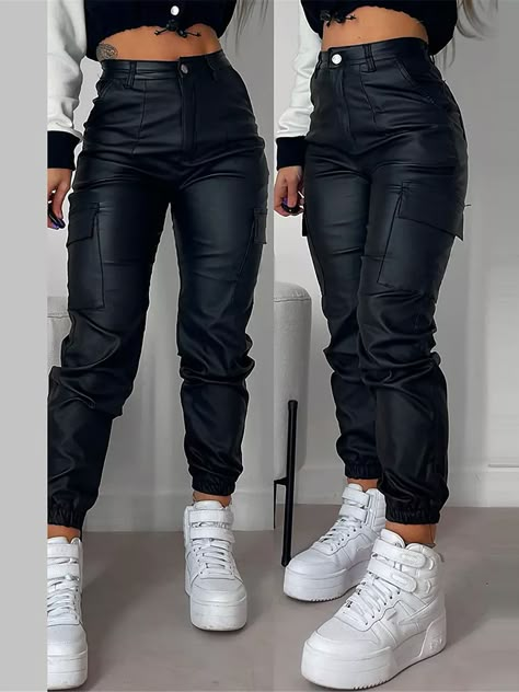 Celana Kargo, Pockets Fashion, Leather Pants Women, Motorcycle Women, Type Of Pants, Botswana, Lookbook Outfits, Estonia, White Sneakers