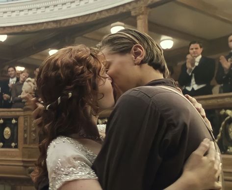 Titanic Aesthetic, Rose Dewitt Bukater, Titanic Rose, Titanic Photos, Leonardo Dicaprio Movies, Leo And Kate, Jack Rose, Leonardo Dicaprio 90s, Jack Dawson