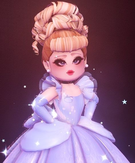 Cinderella Royale High, Royale High Outfits Ideas Halloween, Fairytale Royale High, Fantasia Roblox Outfits, Royal High Halloween Outfits, Royale High Halloween Outfits, Y2k Royale High Outfits, Royale High Cosplay, Avatar Halloween