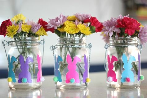 Easter Cricut Ideas, Easter Cricut, Cricut Mat, Flowers In Jars, Sell Diy, Crafts To Make And Sell, Easter Colors, Diy Cricut, Cricut Tutorials