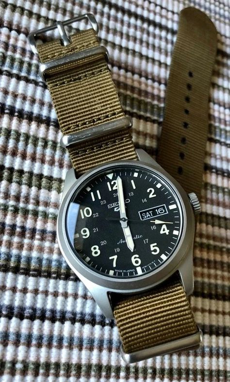 Seiko SRPG35 Field Watch Engraved Watches For Men, Engraved Watches, Marathon Watch, Vintage Seiko Watches, Tactical Watch, Mens Watch Brands, Райан Гослинг, Trendy Watches, Watch Engraving