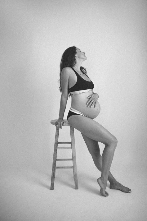 Maternity studio photoshoot 〡 Natural light photography 〡 Maternity photography 〡 Maternity photography poses 〡 Maternity photography ideas 〡 Maternity pictures 〡 Maternity studio photography 〡 Studio photography 〡 Studio poses 〡 Photoshoot poses 〡 Black and white photos 〡 Boston photoshoot 〡 Lena Nugent Photography 〡 Boston studio photographer Pregananant Photoshoot Studio, Pregnet Photoshoot Ideas, Maternity Shoot With Stool, B&w Maternity Photos, Maternity Stool Photoshoot, White Backdrop Maternity Photoshoot, Standing Maternity Poses, Maternity Photography Inside Studio, Maternity Boudiour Photoshoot In Studio