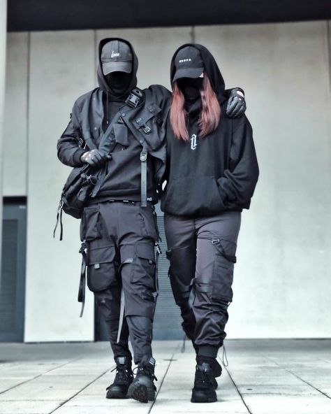 Techwear Couple, Korean Black Outfit, Techwear Men, Grunge Anime, Techwear Streetwear, Tech Wear, Techwear Outfits, Techwear Fashion, Tactical Wear