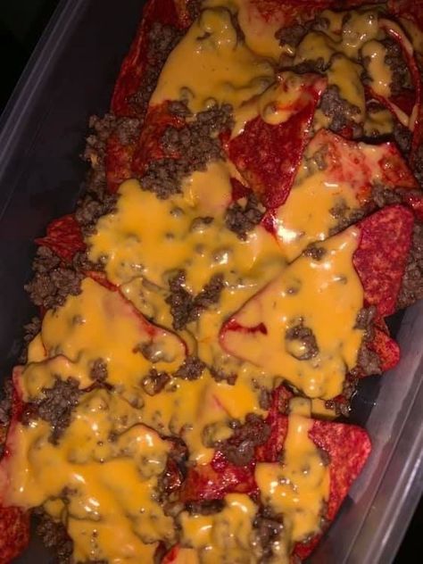 High Foods Munchies, Munchie Food Ideas, Junk Food Cravings Dessert, Unhealthy Breakfast Food, Junk Food Ideas, Junk Food Snacks Late Nights, Hot Cheetos Food, High Snacks Munchies, High Food Munchies