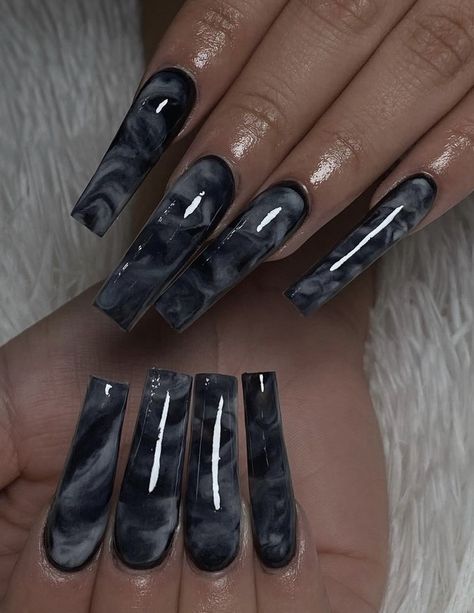 Black Silver Marble Nails, Marble And French Tip Acrylic Nails, Black And White Marble Nail Designs, Black And Gray Marble Nails, Black Gray Nails Ideas, Dark Colour Nails Designs, Black And Red Marble Nails, Marble Nails Black And White, Red And Black Marble Nails