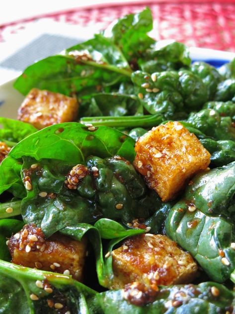 Crunchy Tofu, Tofu Salad Recipes, Miso Dressing Recipe, Tofu Crispy, Ayurvedic Breakfast, Wilted Spinach Salad, Sweet Teriyaki Sauce, Growing Spinach, Tofu Salad