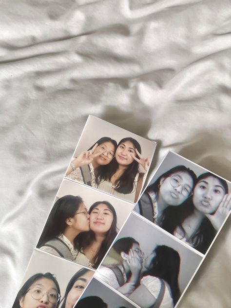 (circa. may 2023) #wlw #photobooth Wlw Photo Booth, Wlw Photobooth, Photobox Pose, Photobooth Ideas, May 2023, For Lovers, Photo Booth, My Girl