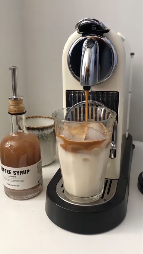 Coffee Station Styling, Coffee Station Aesthetic, Home Coffee Station, At Home Coffee, Homemade Coffee Creamer, Coffee Board, Home Coffee Stations, Coffee Obsession, Coffee Bar Home