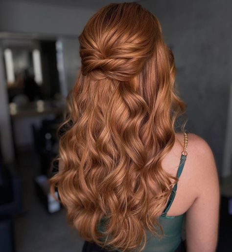 Prom Hairstyles For Long Red Hair, Wedding Hairstyles For Long Hair Redhead, Bridal Hairstyles Half Up Half Down Red Hair, Red Hair Hairstyles Wedding, Redhead Bridesmaid Hair, Red Hair Wedding Styles, Wedding Hairstyles Redhair, Bridal Hair For Redheads, Wedding Day Half Up Half Down Hair