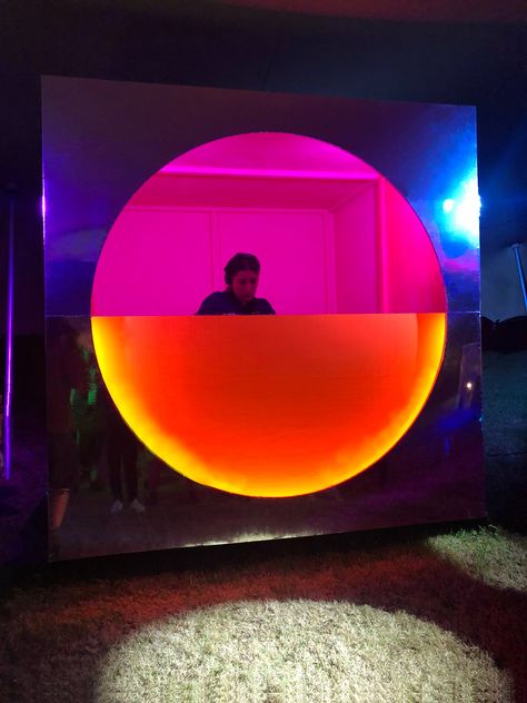 Knee Deep Festival DJ Booth. Mirrored glowing UV box. — Guy Piper Architects Festival Dj Booth, Concert Stage Design, Mirrors Film, Dj Stage, Nightclub Design, Night Bar, Mirror Box, Design Boards, Dj Booth