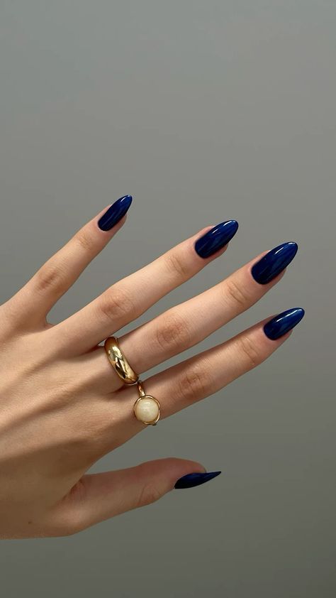 Dark Blue Nails Aesthetic, Nails With Blue Dress, Dark Blue Nails Ideas, Nails Almond Blue, Sky Blue Nails, Dark Blue Nails, Navy Nails, Navy Blue Nails, December Nails