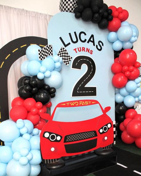 Transportation Birthday Party, 2nd Birthday Party For Boys, Balloons Arch, Valentines Baby Shower, Car Themed Parties, Race Car Birthday Party, Car Theme, Cars Theme Birthday Party, 2nd Birthday Party Themes