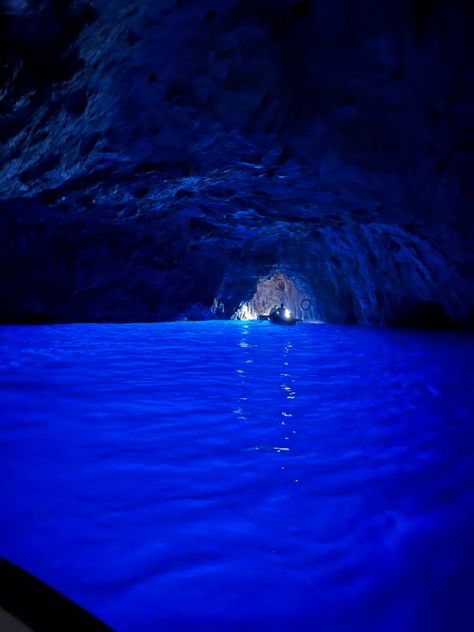 Blue Cave, Mermaid Grotto Aesthetic, Blue Grato Capri, Blue Grotto, Blue Grotto Capri, Blue Grotto Capri Italy, Capri Italy Blue Grotto, Blue Aura, Capri Italy